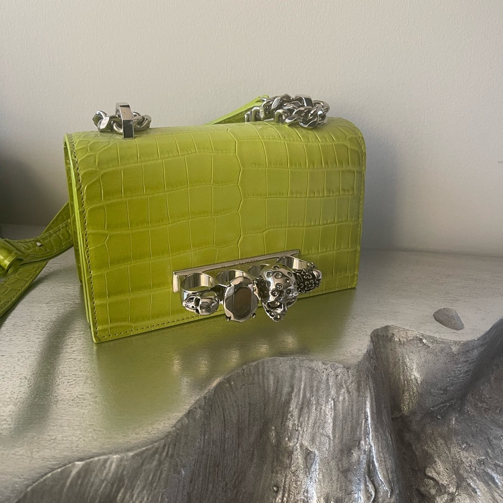 Alexander McQueen Croc Embellished Skull Knuckle Ring Mini Satchel Green